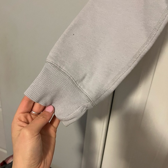 ARITZIA / TNA PULL OVER HOODIE - Picture 4 of 4